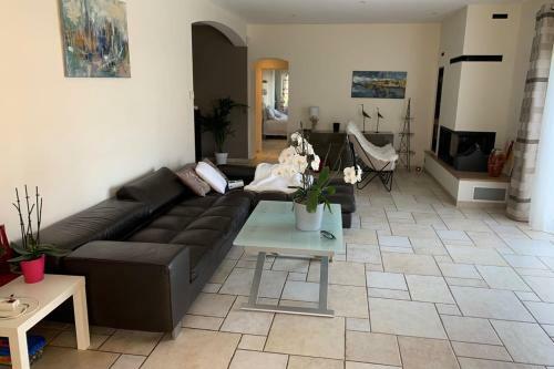 Beautiful Villa With Swimming Pool And Spa