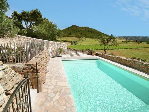 Alluring Apartment In Villes�que With Jacuzzi