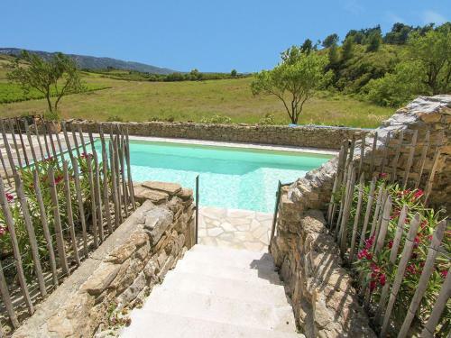 Alluring Apartment In Villes�que With Jacuzzi