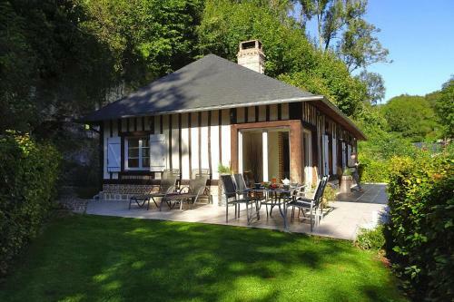 Holiday Home St- Martin-aux-buneaux - Nmd01093-f