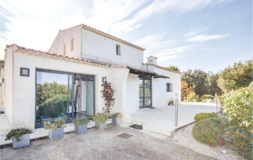 Five-bedroom Holiday Home In Valbonne
