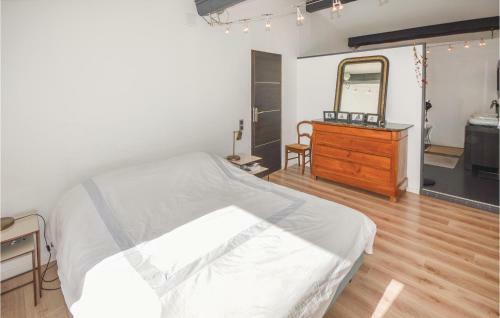 Five-bedroom Holiday Home In Valbonne