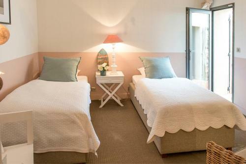 Les Issambres Villa Sleeps 12 With Pool And Air Con