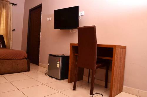 Hotel Swiss Cottage Suites