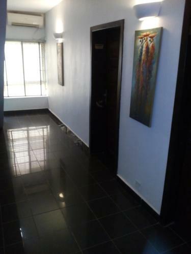 Hotel Swiss Cottage Suites
