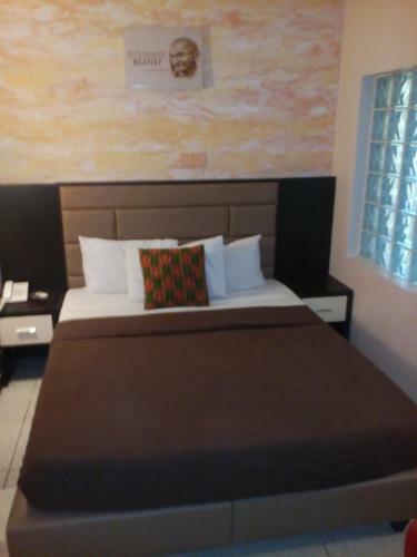 Hotel Swiss Cottage Suites