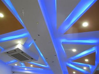 Royal Penguin Boutique Hotel & Spa 2