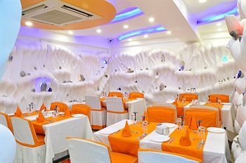 Royal Penguin Boutique Hotel & Spa 2