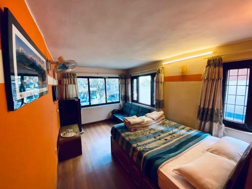 Hostal Souvenir Guest House