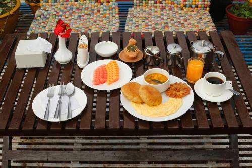 Shangri-la Boutique Hotel