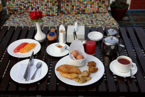 Shangri-la Boutique Hotel