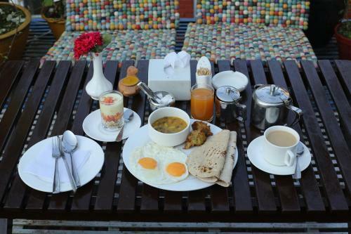 Shangri-la Boutique Hotel