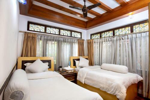 Shangri-la Boutique Hotel