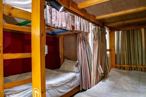 Shangri-la Boutique Hotel