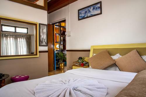 Shangri-la Boutique Hotel