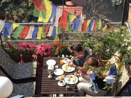 Shangri-la Boutique Hotel