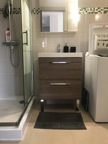 Beautiful Apartment With Private Pool And Balcony!