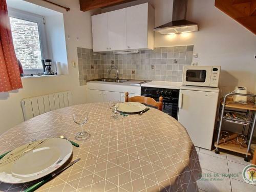 G�te Fr�hel, 2 Pi�ces, 2 Personnes - Fr-1-536-171
