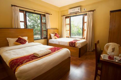 Jungle Safari Lodge