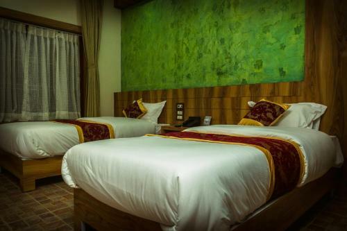Jungle Safari Lodge