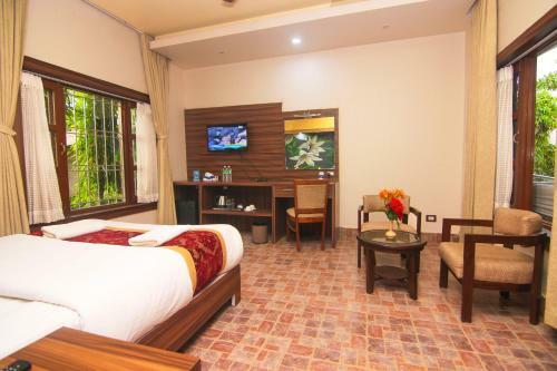Jungle Safari Lodge