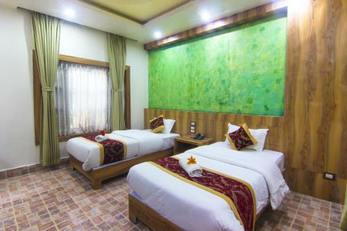 Jungle Safari Lodge