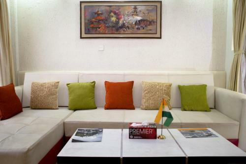 Royal Penguin Boutique Hotel