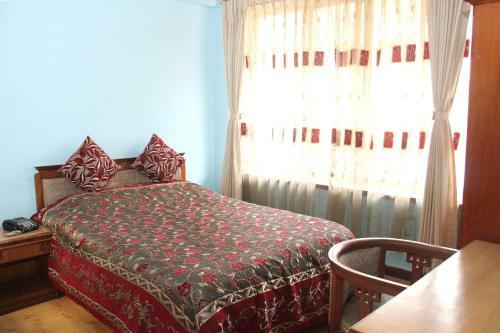 Hotel Trekkers Home