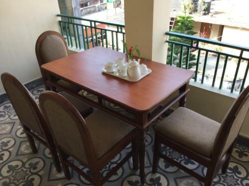Hotel Trekkers Home