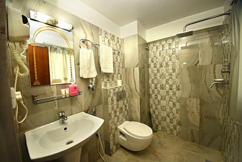 Hotel Osho Home