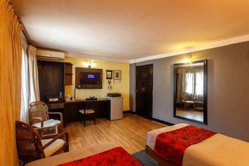 Hotel Ambassador Garden Home
