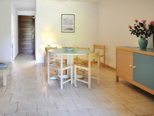 Holiday Home Les Chenes - Maa200