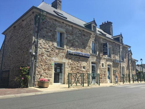 Hotel Auberge Vall�e De La Douve