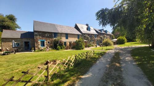 Domaine De La Tarais