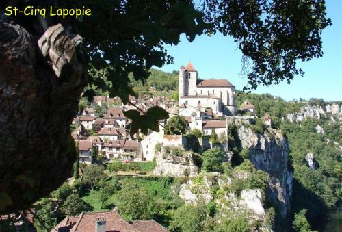 Les Sentiers Du Causse