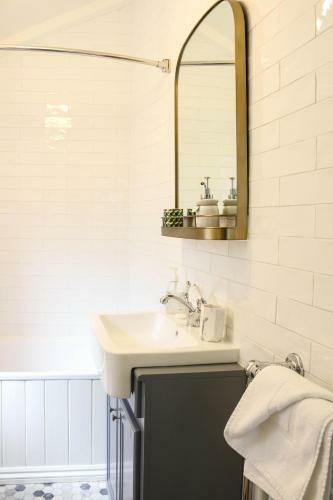 Bloom Cottage