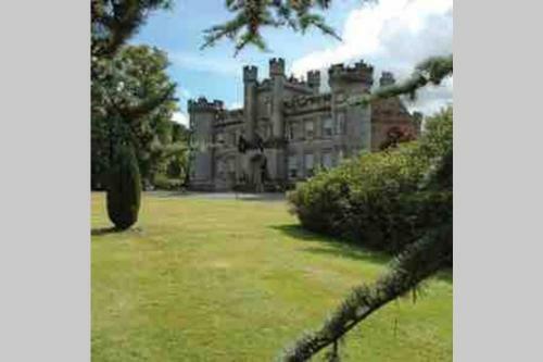 Villa The Parsonage Mansion At Dunmore Park