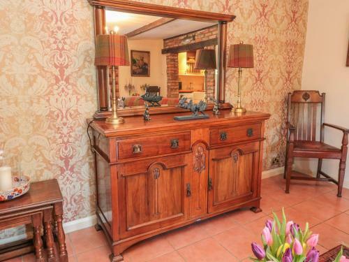 Holly Cottage