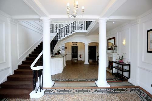 Best Western Plus Aston Hall Hotel