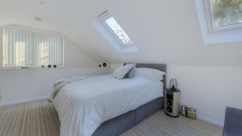 Abode @ April Rise