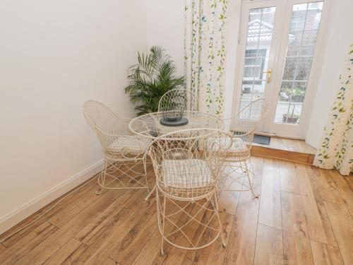 Garden Apartment