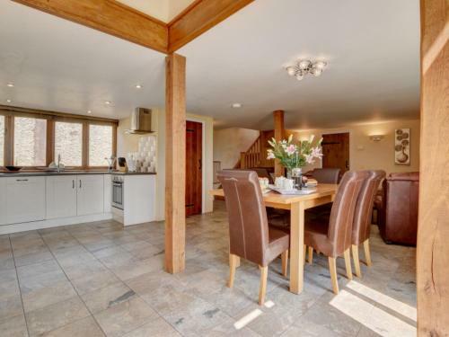 Holiday Home Threshing Barn
