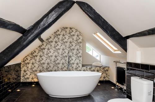 Barnstaple Villa Sleeps 24 Wifi
