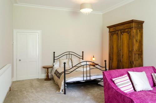 Barnstaple Villa Sleeps 24 Wifi