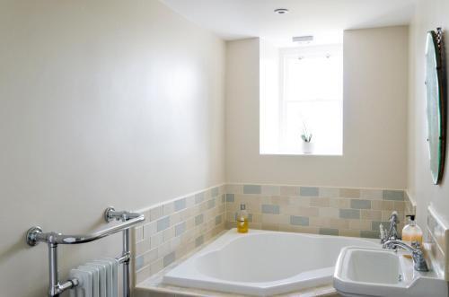 Barnstaple Villa Sleeps 24 Wifi
