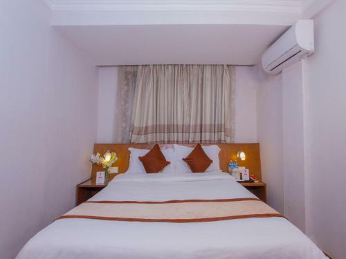 Hotel Osho Holiday Inn