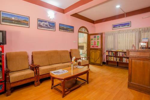 Hostal Mountain Peace Guest House