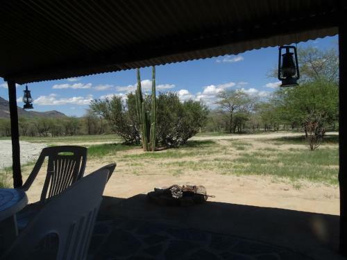 Hostal Otjohotozu Guestfarm