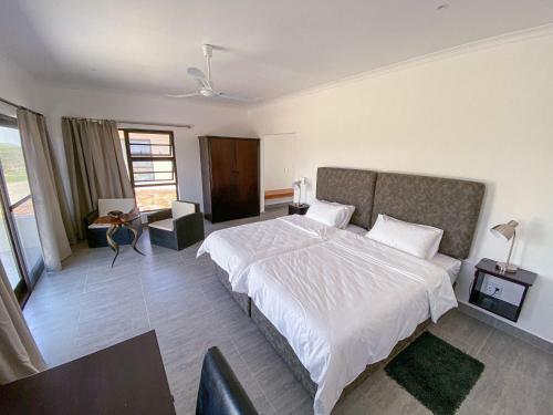 Hostal Otjohotozu Guestfarm