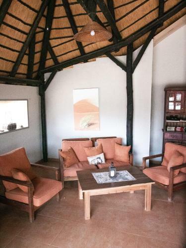 Hostal Otjohotozu Guestfarm